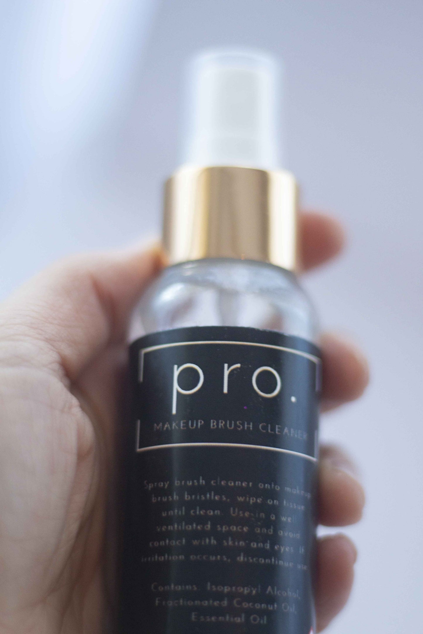 Pro. Brush Cleaner - Jessica Vegas Professional Makeup Artist
